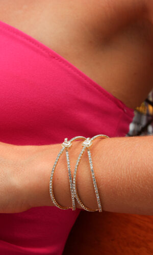 Brazalete con piedras