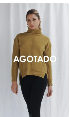 Chompa de cuello alto