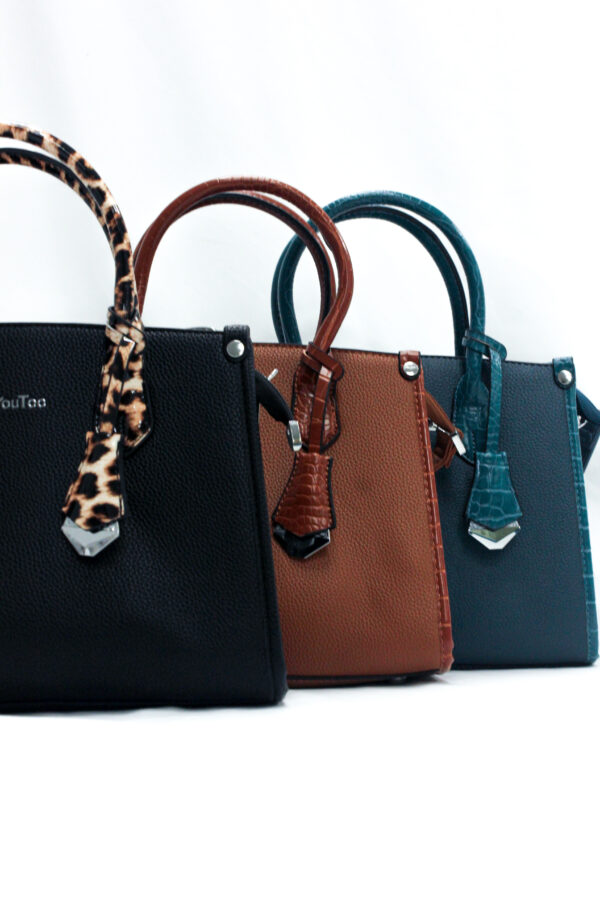 Cartera con print en asa - Imagen 6