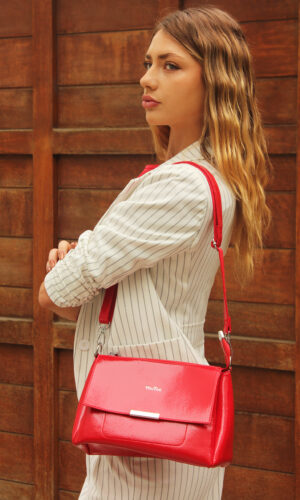 Cartera con Placa
